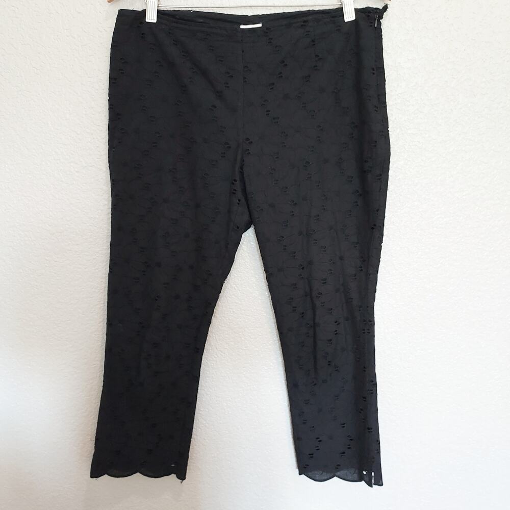 Laundry by Shelli Segal Black Eyelet Cropped Pants